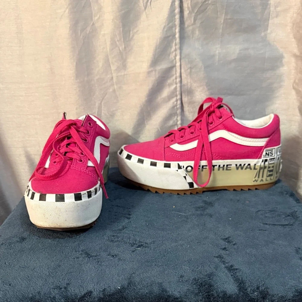 Vans Women's Bold Pink Platform Sneakers - Picture 1 of 8